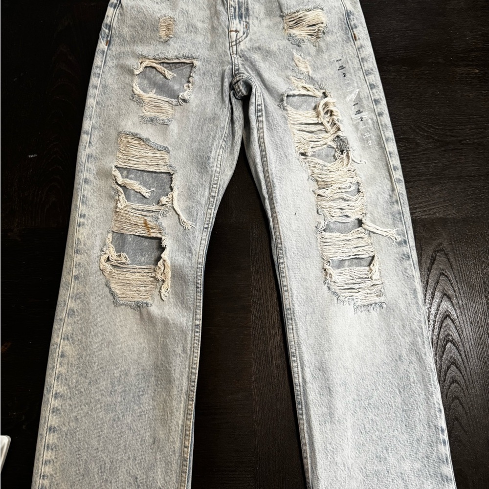 Aeropostale Woman’s Light Blue Distressed Jeans Size 2